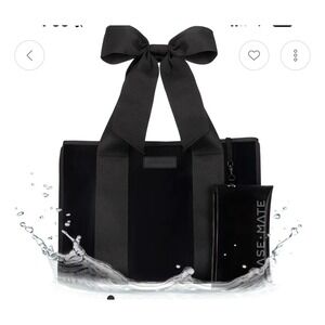 Case-Mate Midnight Black Waterproof Bow Large Tote Bag with Detachable Pouch NWT